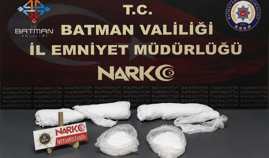 Kolundaki alçıdan 1 kilo uyuşturucu çıktı