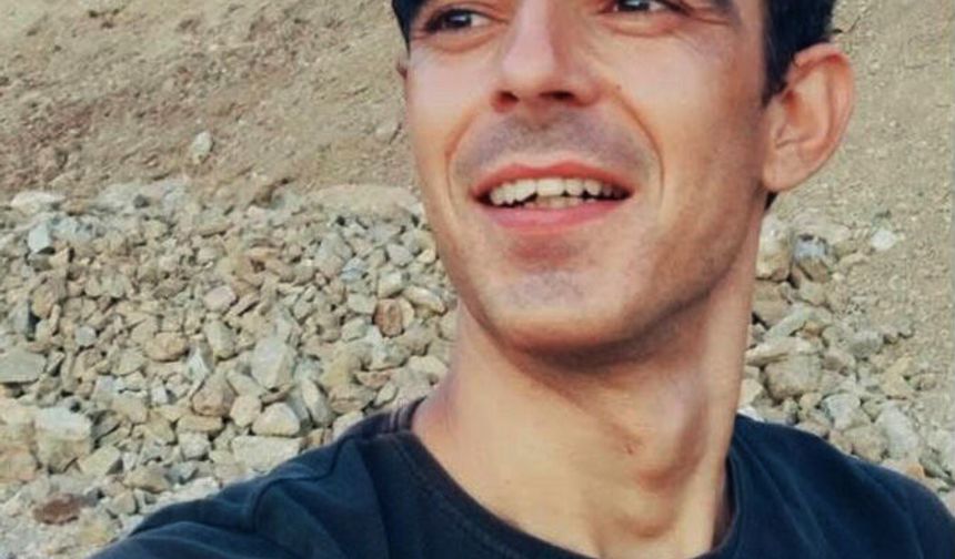 Komşularını yaralayan şüpheli evinde ölü bulundu