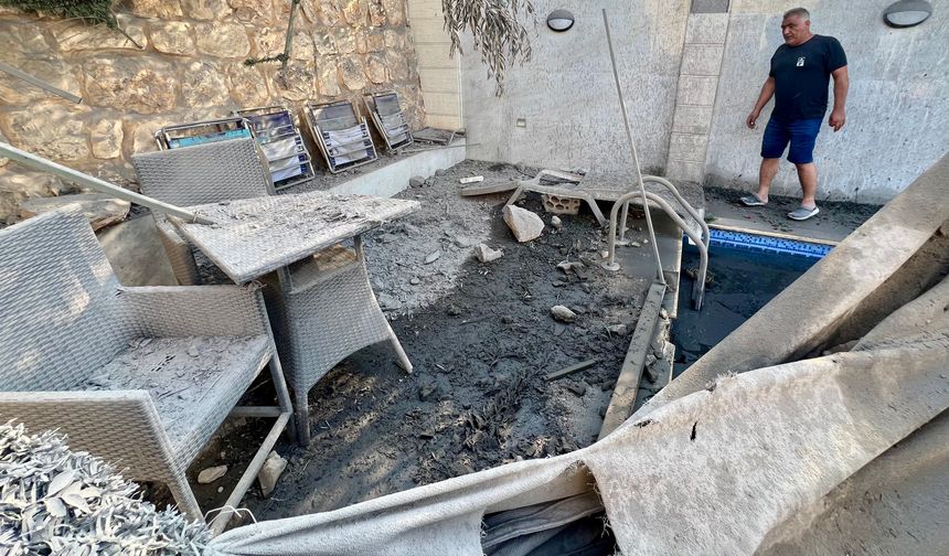 Lübnan’ın güneyinde saldırı: Enkaz altında can pazarı