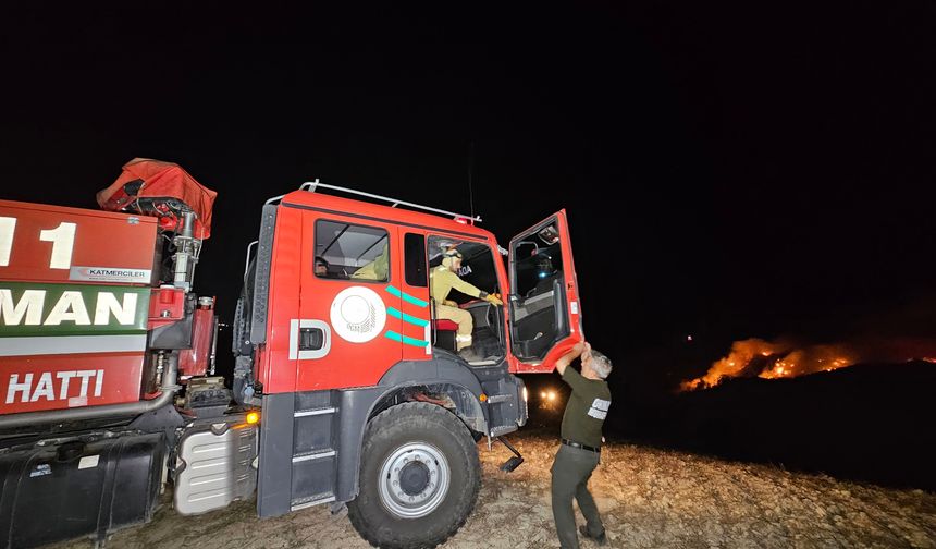 Adana'da çöplük alanda yangın meydana geldi