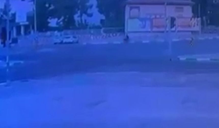 Ağaca çarpan motosikletin sürücüsü kurtarılamadı