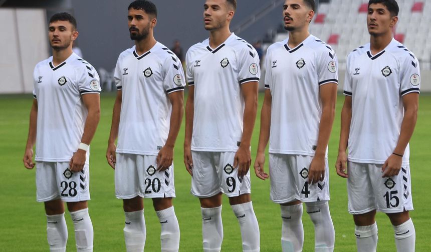 Altay’da genç futbolcular ilk haftada alkış topladı