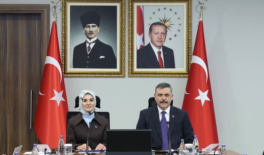 Bakan Çiftçi l ve İlçe Vakıfları Performans Karnesi toplantısında konuştu