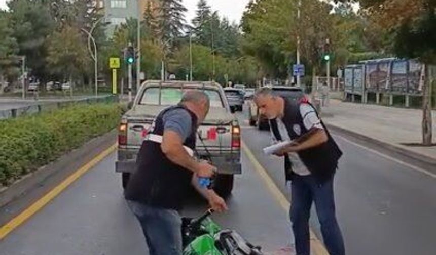 Çorum'da kamyonetin çarptığı motosikletli hayatını kaybetti