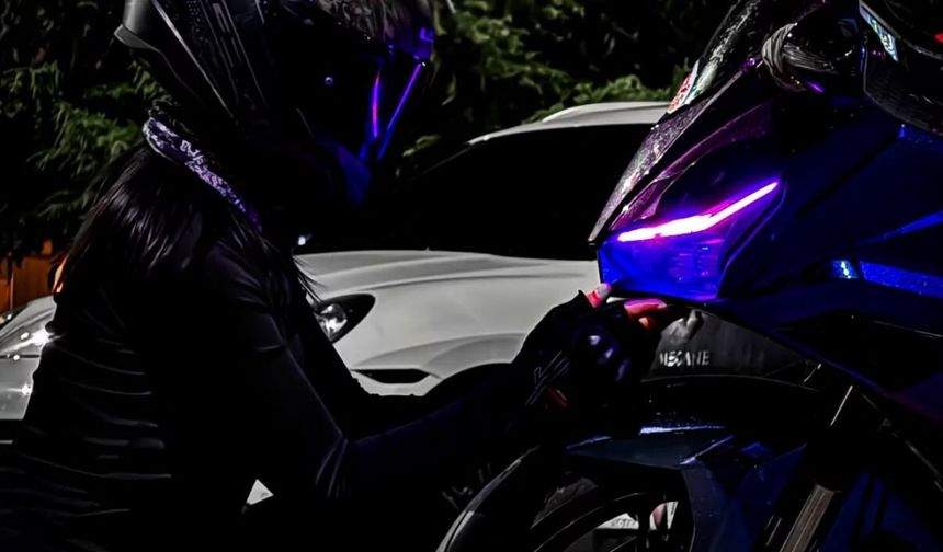 İki motosikletin çarpıştığı kazada genç kadın kurtarılamadı