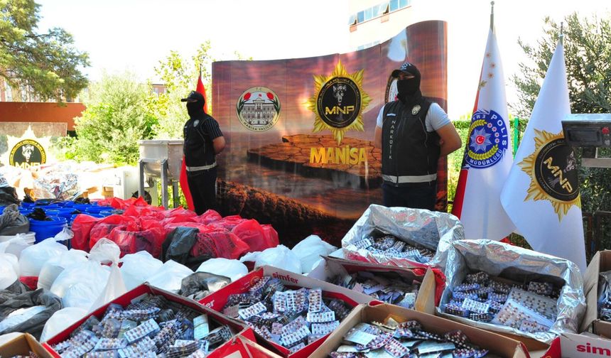 Manisa ve Mersin'deki eş zamanlı uyuşturucu operasyonu: 5 tutuklama