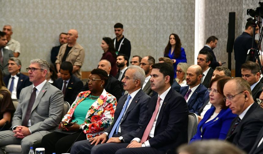'Okyanuslarımızın Geleceği Devasa Bir Risk Altındadır'