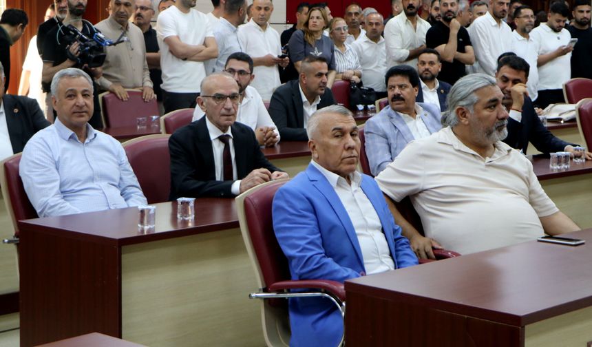 Yüreğir'de başkan vekilliği değişti: Mahkeme Tarık Özünal'ı görevlendirdi