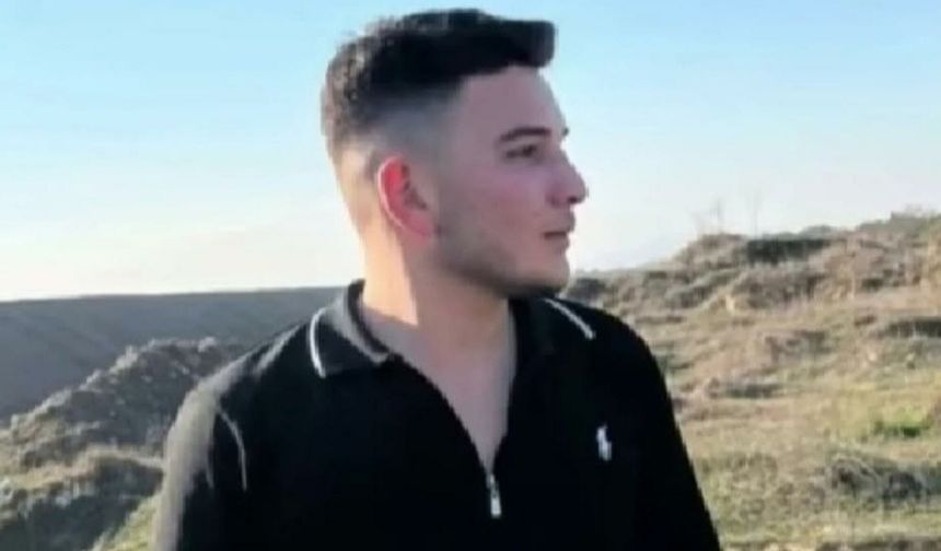 Zeytinliğe yuvarlanan otomobilin genç sürücüsü kurtarılamadı