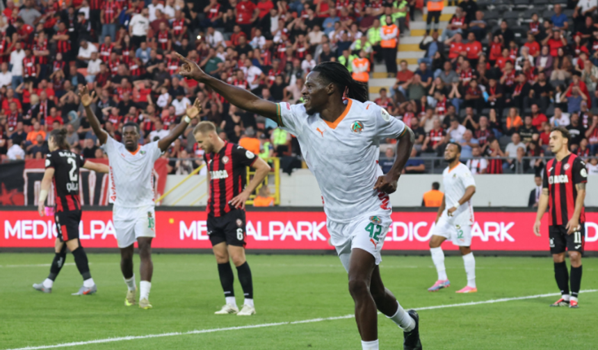 Alanyaspor Çorum'da Kazandı