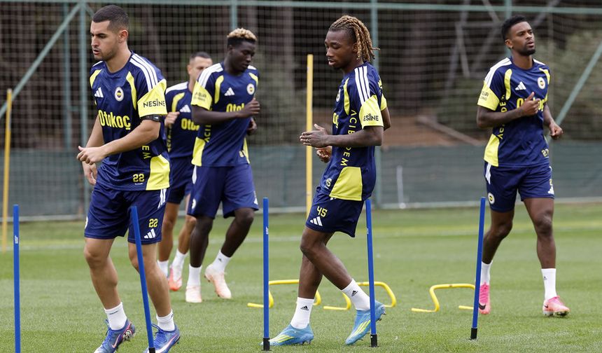 Fenerbahçe’de 4 Futbolcu Kulübeye! Eyüpspor Maçında İlk 11 Değişiyor