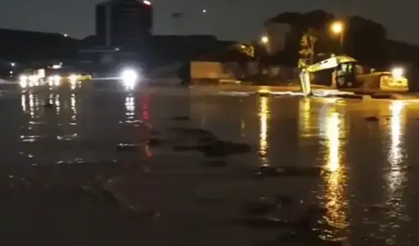 Keçiören'i Sağanak Vurdu: Basınevleri'nde Binaları Su Bastı