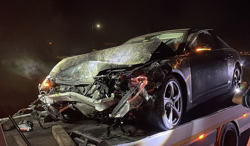 Kayseri'de iki otomobilin çarpıştı
