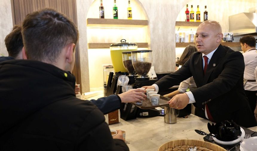 Kırıkkale Belediyesi'nden Dünya Kahve Günü'ne özel ikram