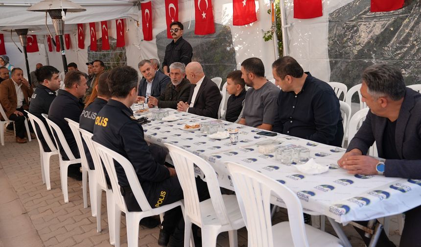 Ankara Emniyet Müdürü Yüksek’ten şehit polis Türkoğlu’nun ailesine taziye ziyareti
