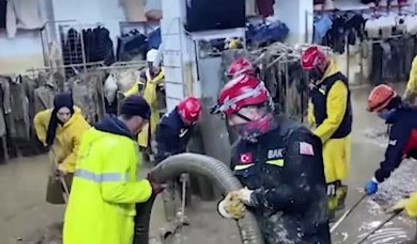 Bakan Çiftçi'den Afet Açıklaması: 'Tek Bir Canı Geride Bırakmamak İçin Çabaladık'