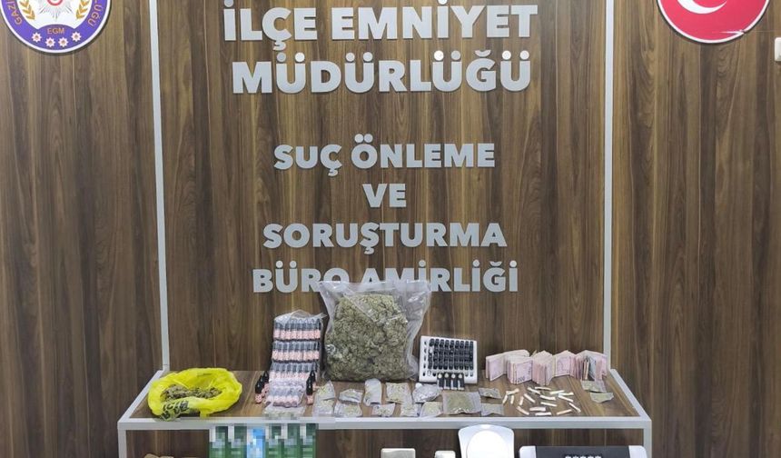 İzmir'de uyuşturucu satıcılarına operasyon: 2 şüpheli