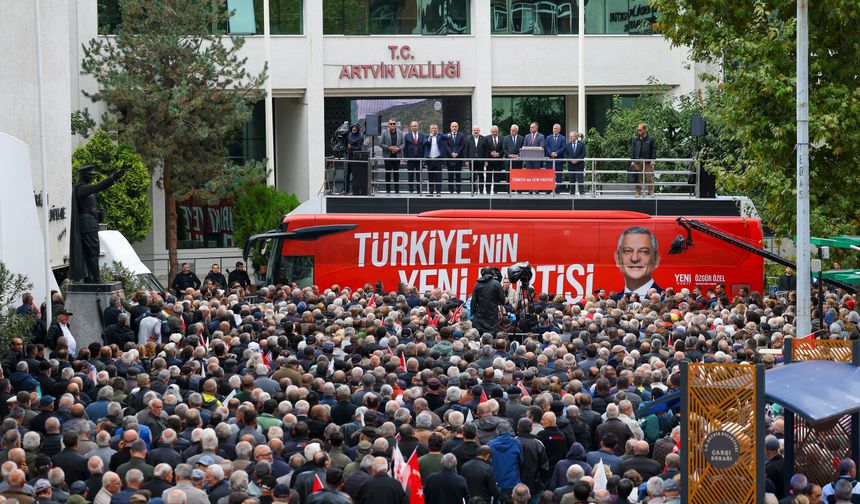 Özgür Özel'den Artvin'de dikkat çeken mesaj: "Cumhuriyet kazanacak"