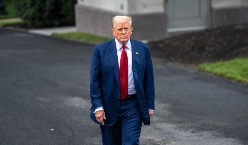 Trump İran’a Karşı Yeni Hamlenin Sinyalini Verdi
