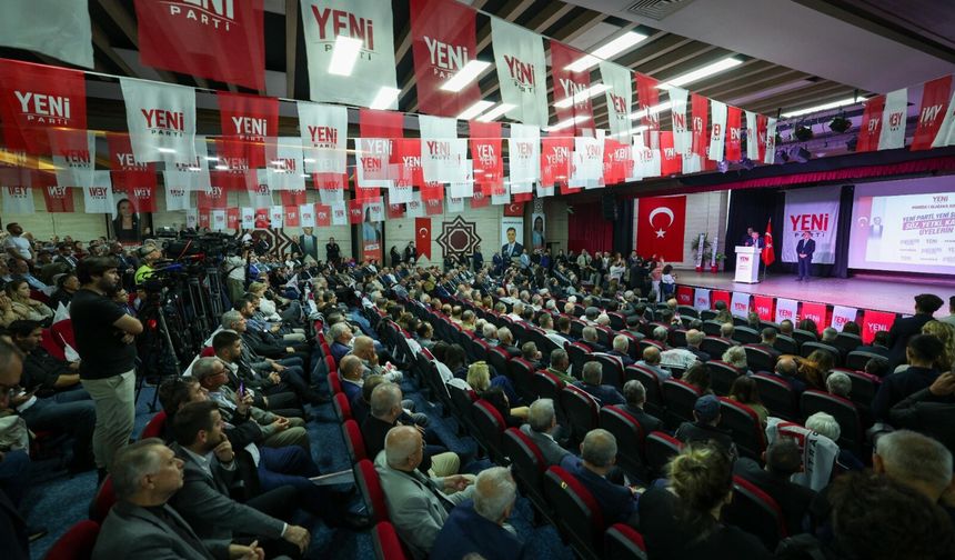 “Yeni Parti bu karanlıkta yakılmış bir mumdur“