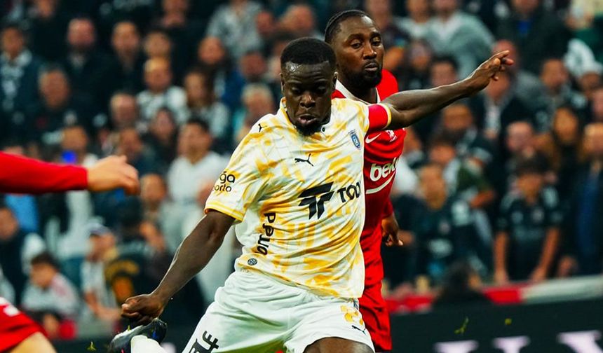 Beşiktaş, Başakşehir'i rahat geçti !