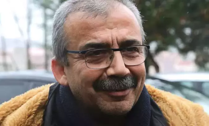 Sırrı Süreya Önder