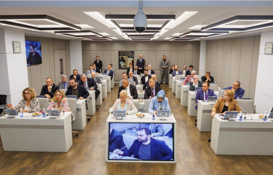 B İ K 3