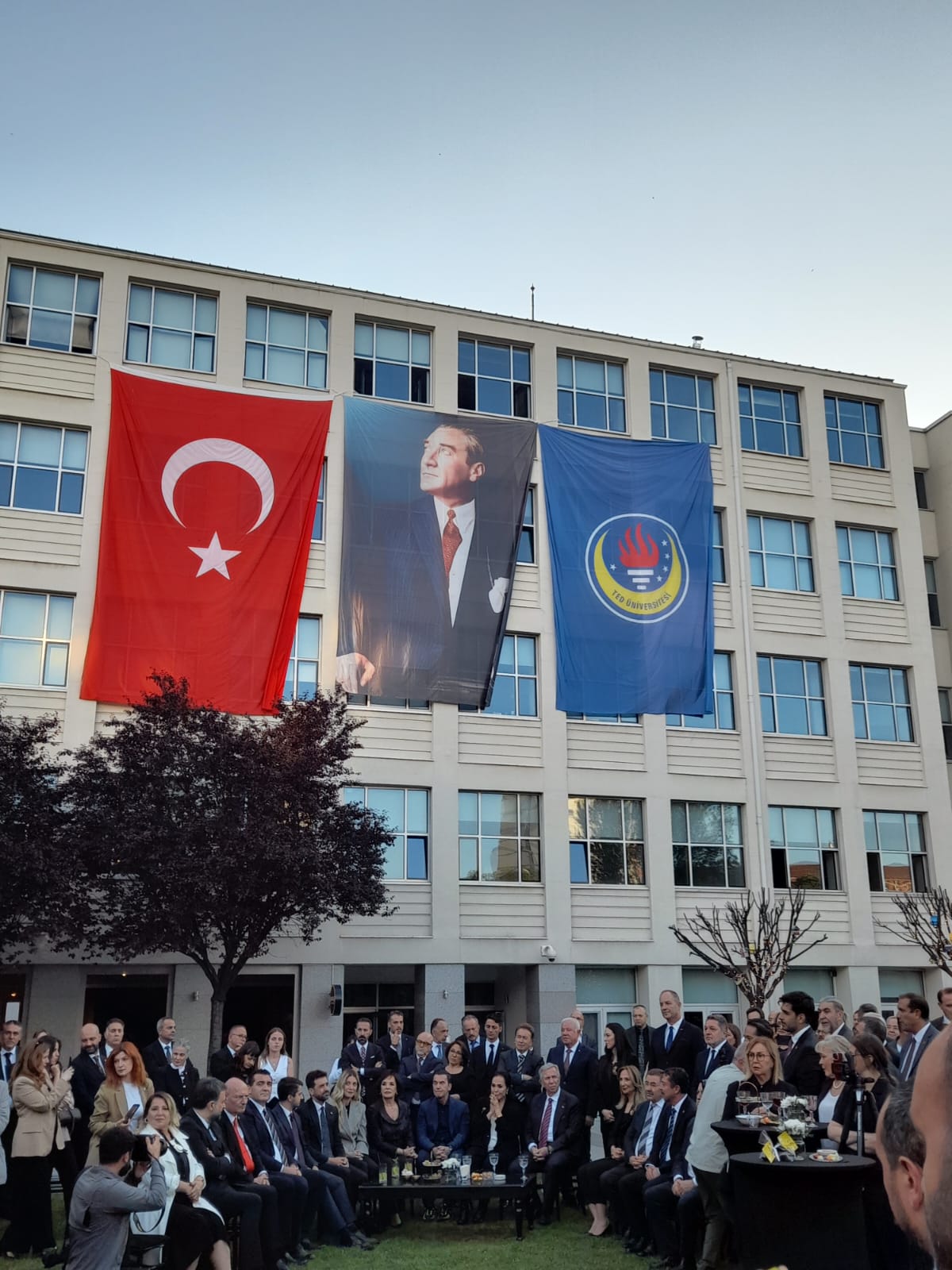 Filiz Akın Ted