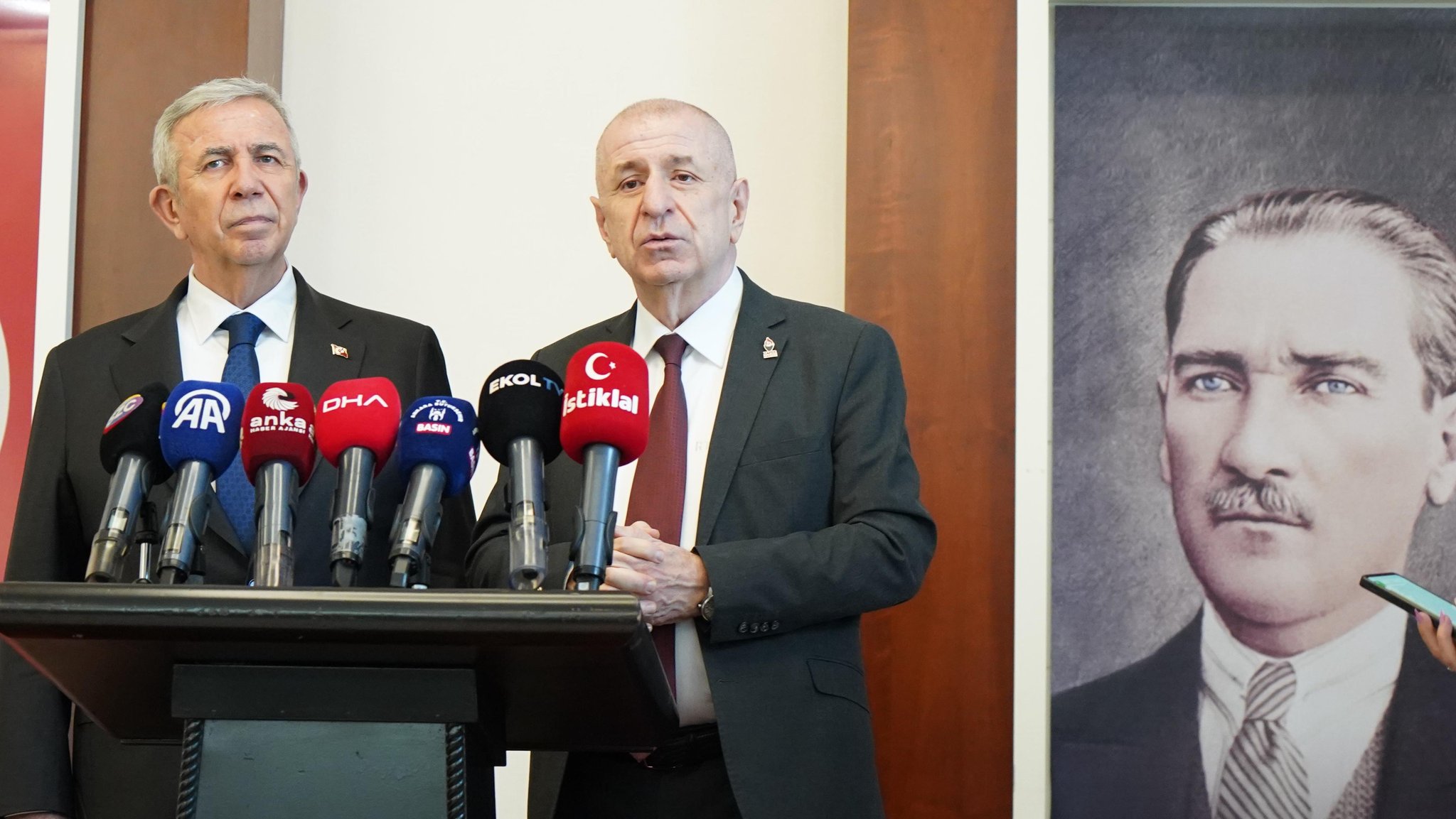 Mansur Yavaş Ümit Özdağ-1