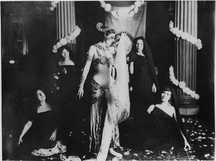 Gölgelerin Dansçısı ve Çifte Ajan Efsanesi: Mata Hari
