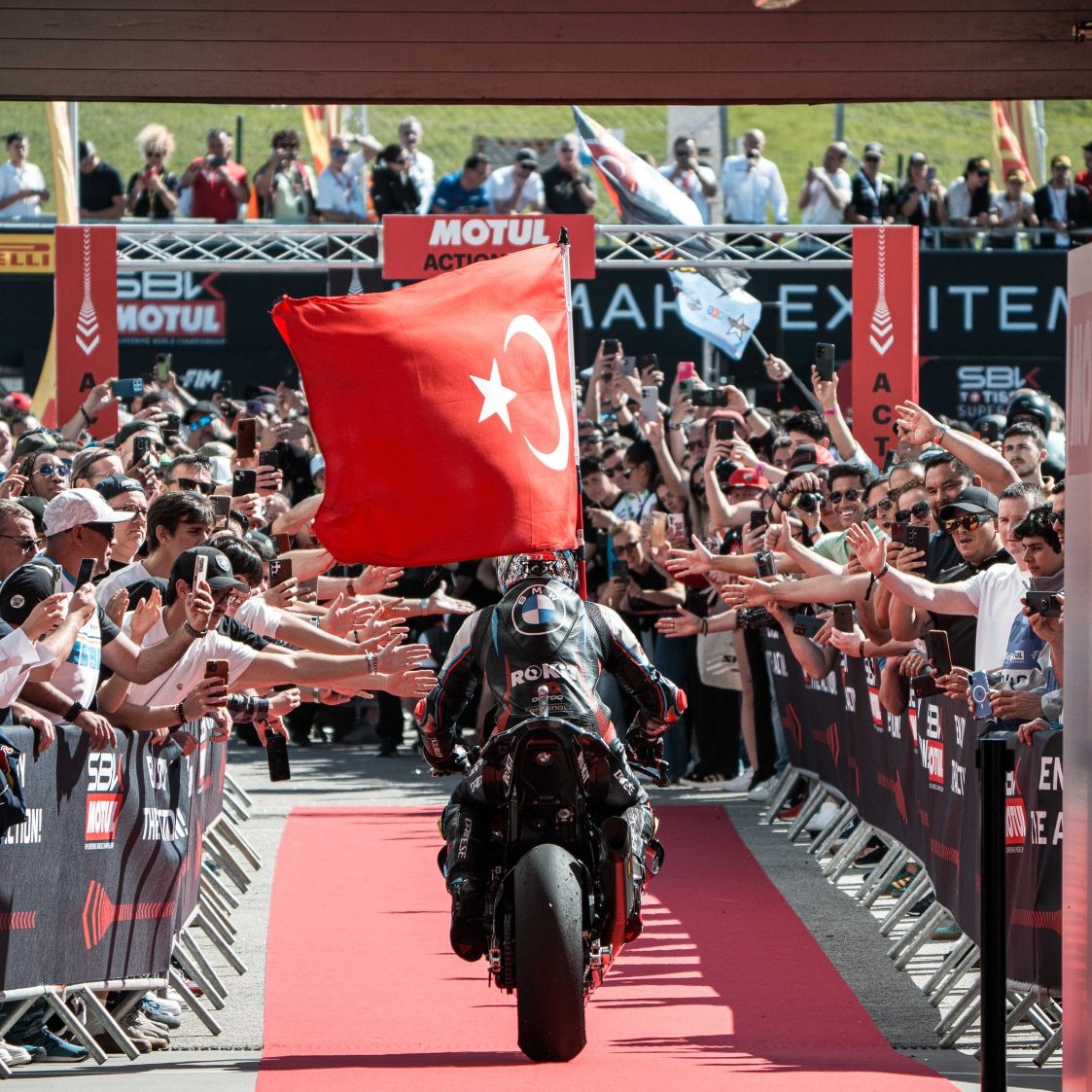 Toprak Razhgatlıoğlu Şampiyon 1