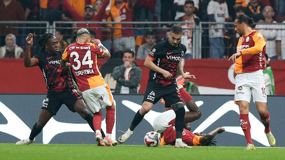 Gençlerbirliği ve Galatasaray Ankara'da Kritik Maça Çıkıyor