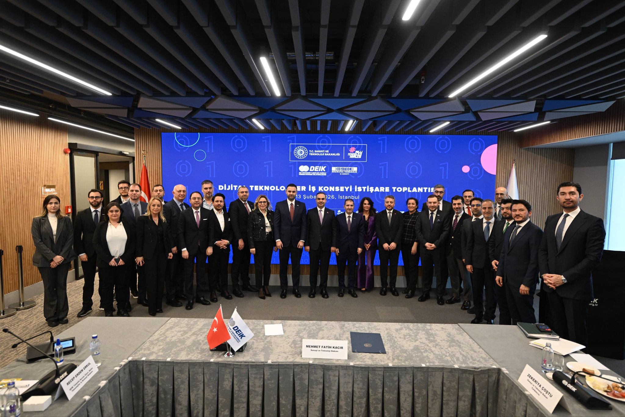 “Gençlerimizin dijital yetkinlikler kazanmasını sağlıyoruz”