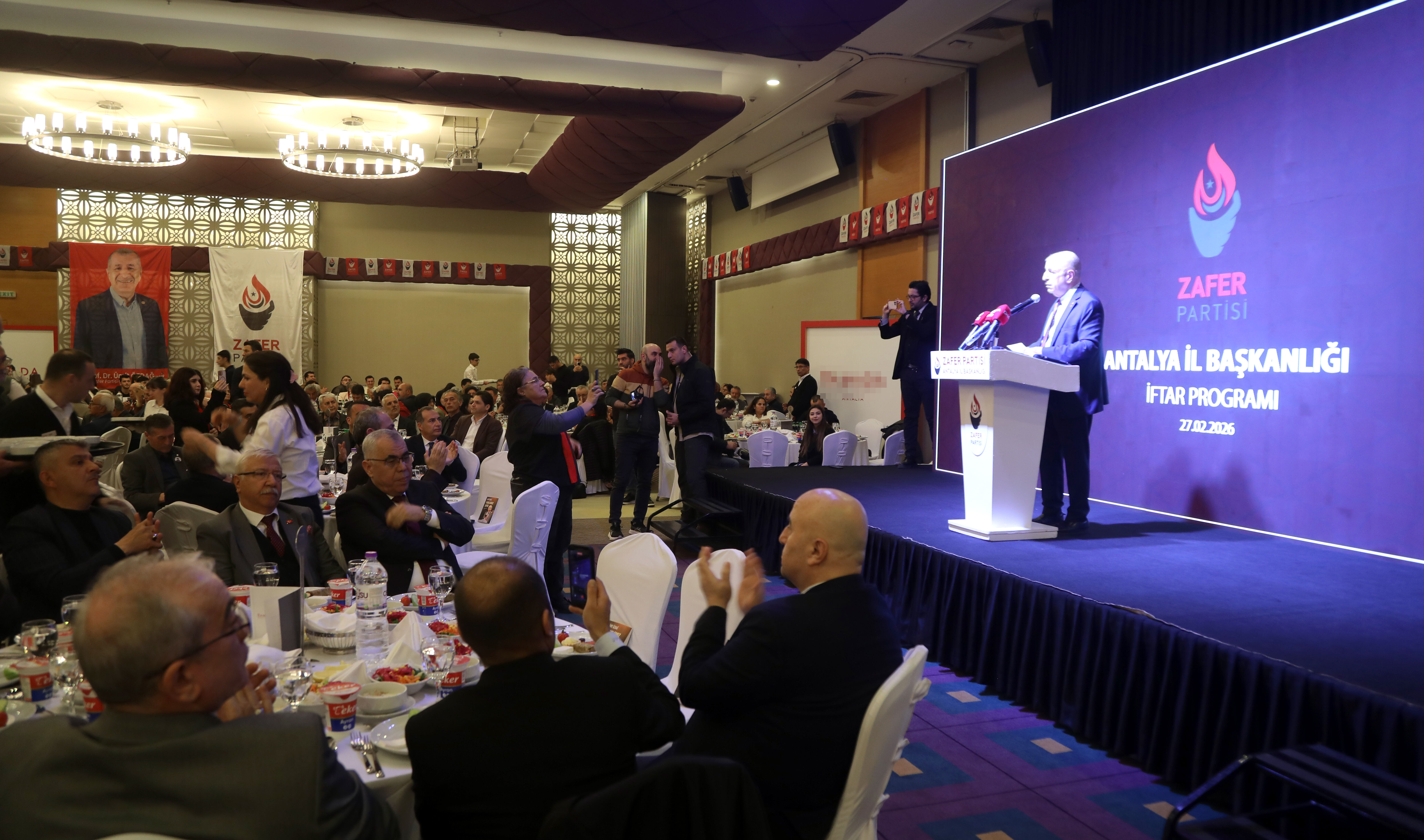 "Herkesin yasalar önünde eşit olduğu bir Türkiye istiyoruz"