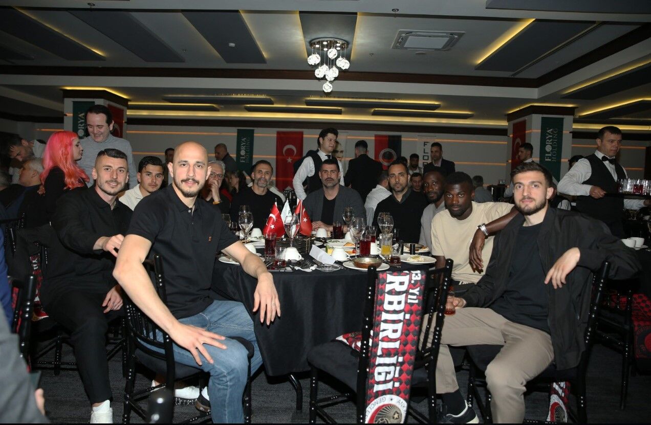 Gençlerbirliği Kutlama 1