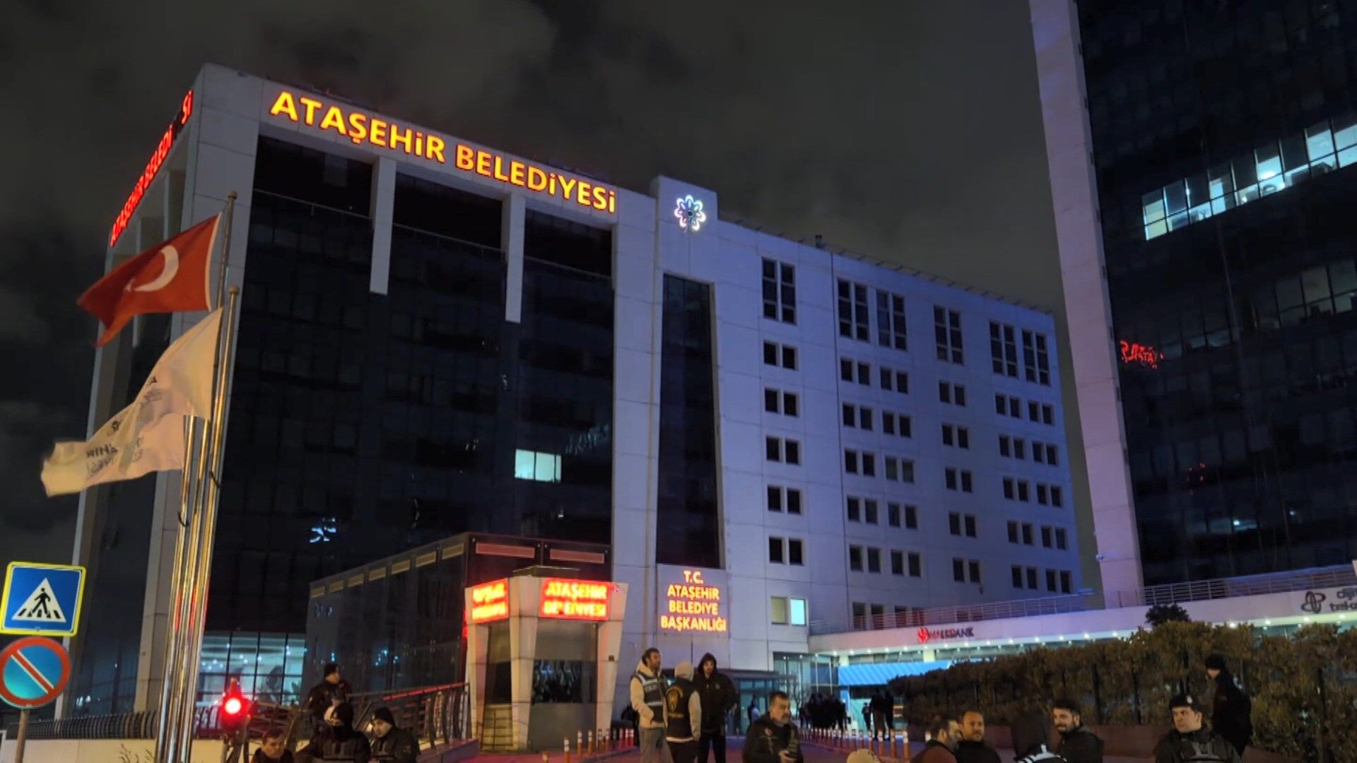 Ataşehir Belediyesi’ne rüşvet soruşturması: Belediye Başkanı dahil 18 gözaltı