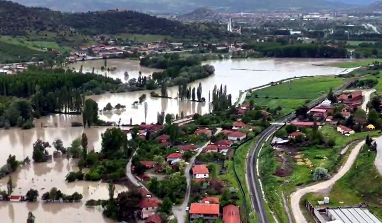 Almus Barajı'nda Taşkın Riski