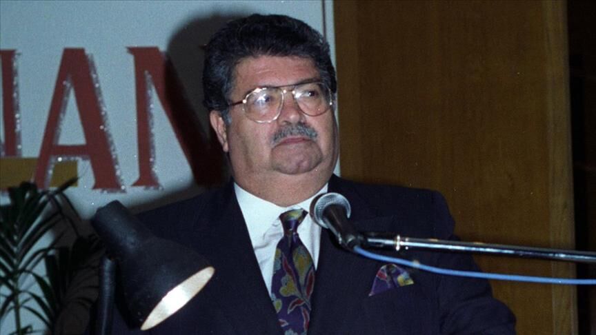 Özal3