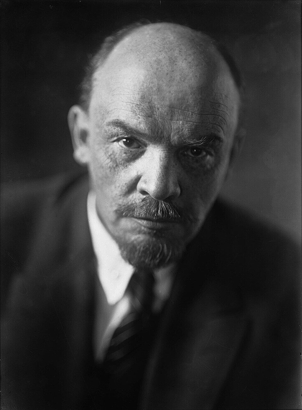 Lenin Suikasti 3