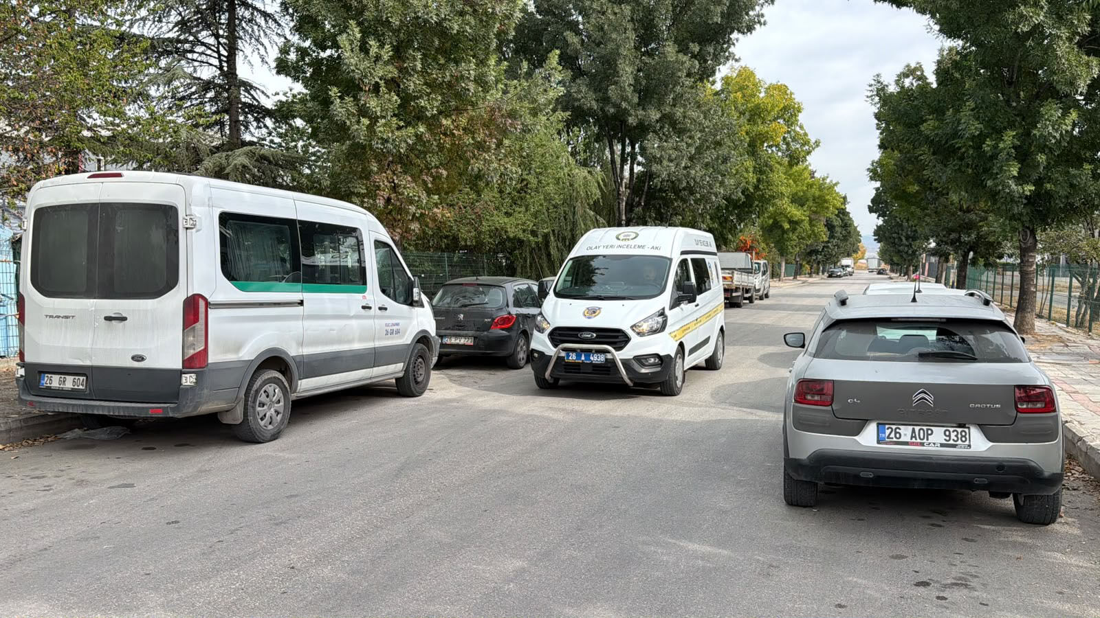 Çalıştığı fabrikanın çatısından düşen işçi hayatını kaybetti