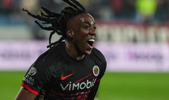Tongya'nın Rusya Transferine Menajer Engeli!