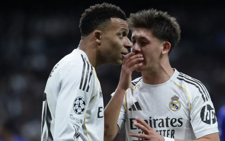 Çin'de Mbappe Yasağı! Sponsorlarını Kaybetti ve İsmi Her Yerden Silindi!