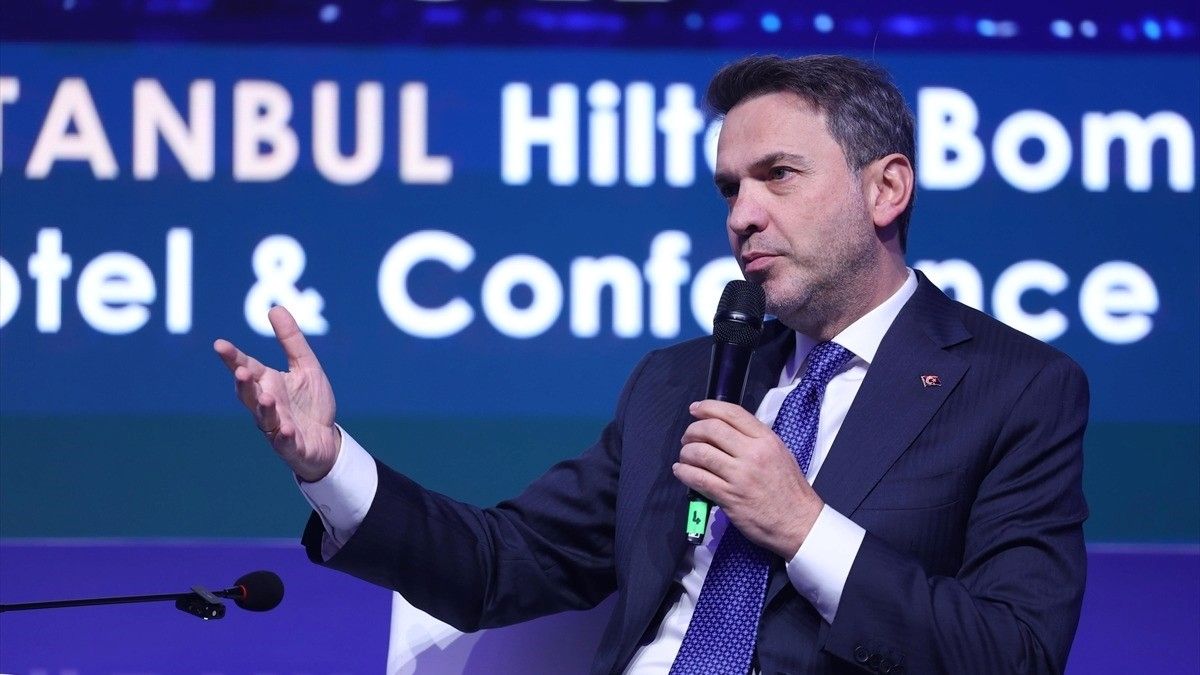 Bakan Bayraktar Duyurdu: Enerjide 2040 Hedefi Yüzde 100 Elektrikleşme