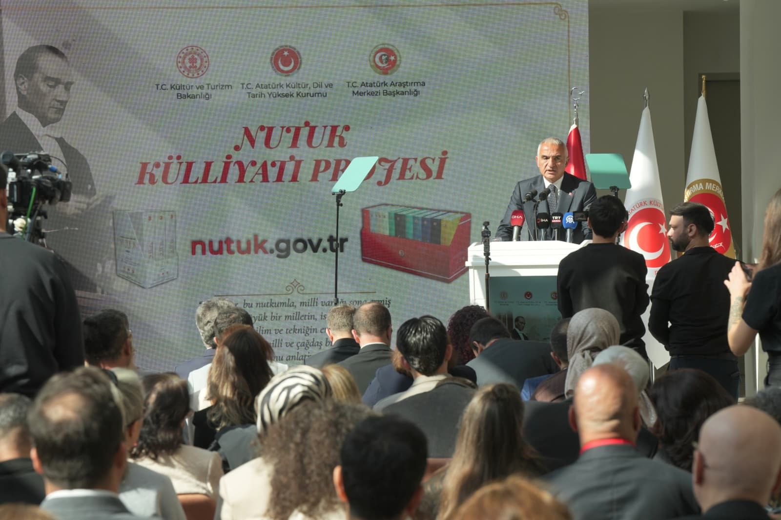 Atatürk’ün Ölümsüz Eseri Nutuk Engel Tanımıyor