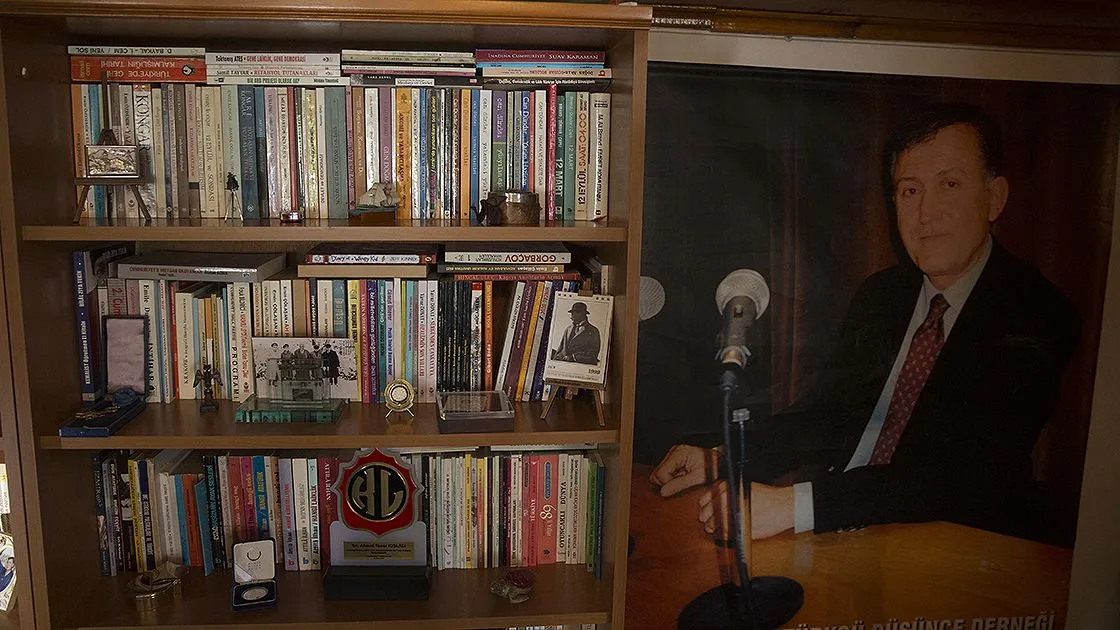 Ahmet Taner Kışlalı2