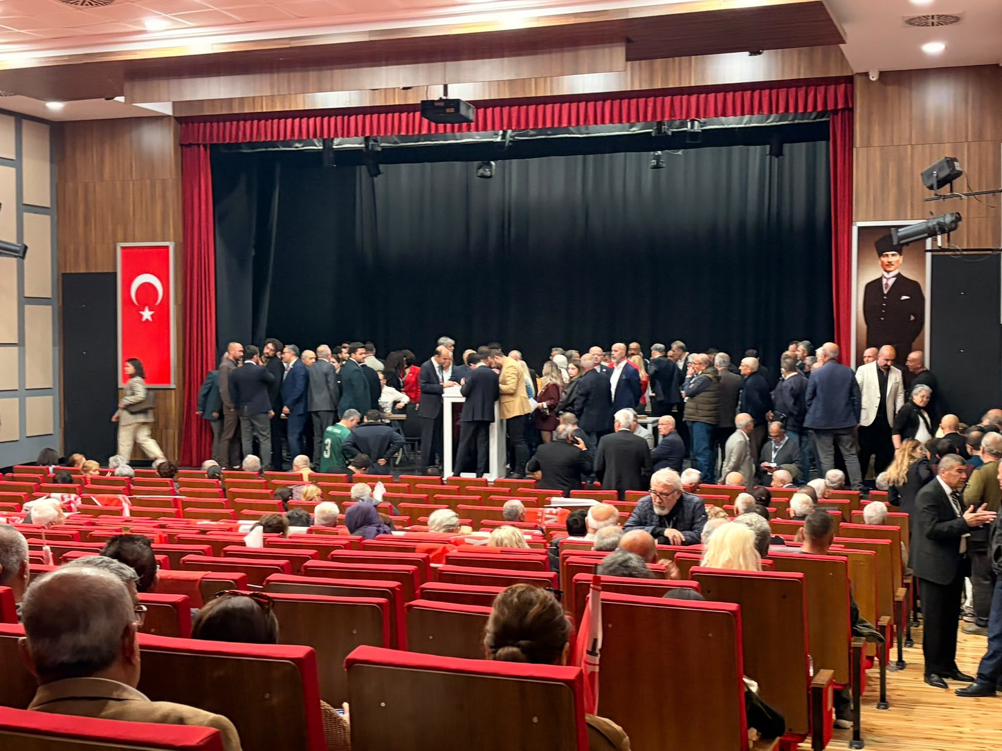 Yeni Parti Ankara Il Kongresi 1